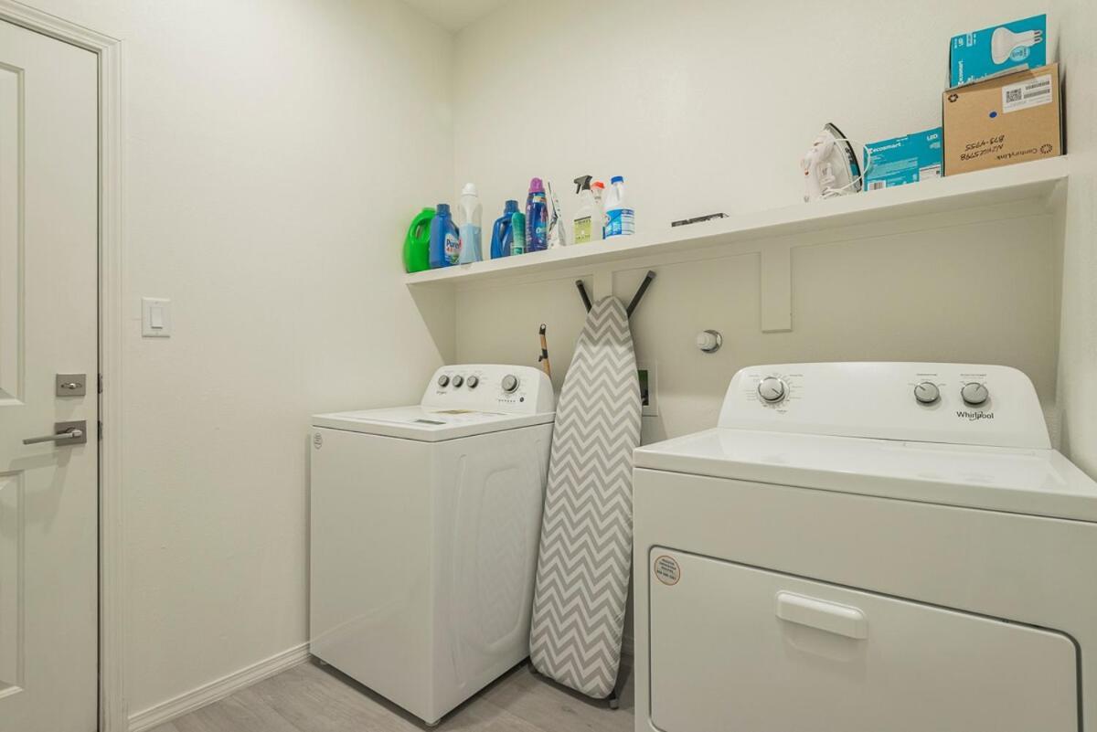 Modern Home 3Br Next To Airport & Netflix Албукерке Екстериор снимка